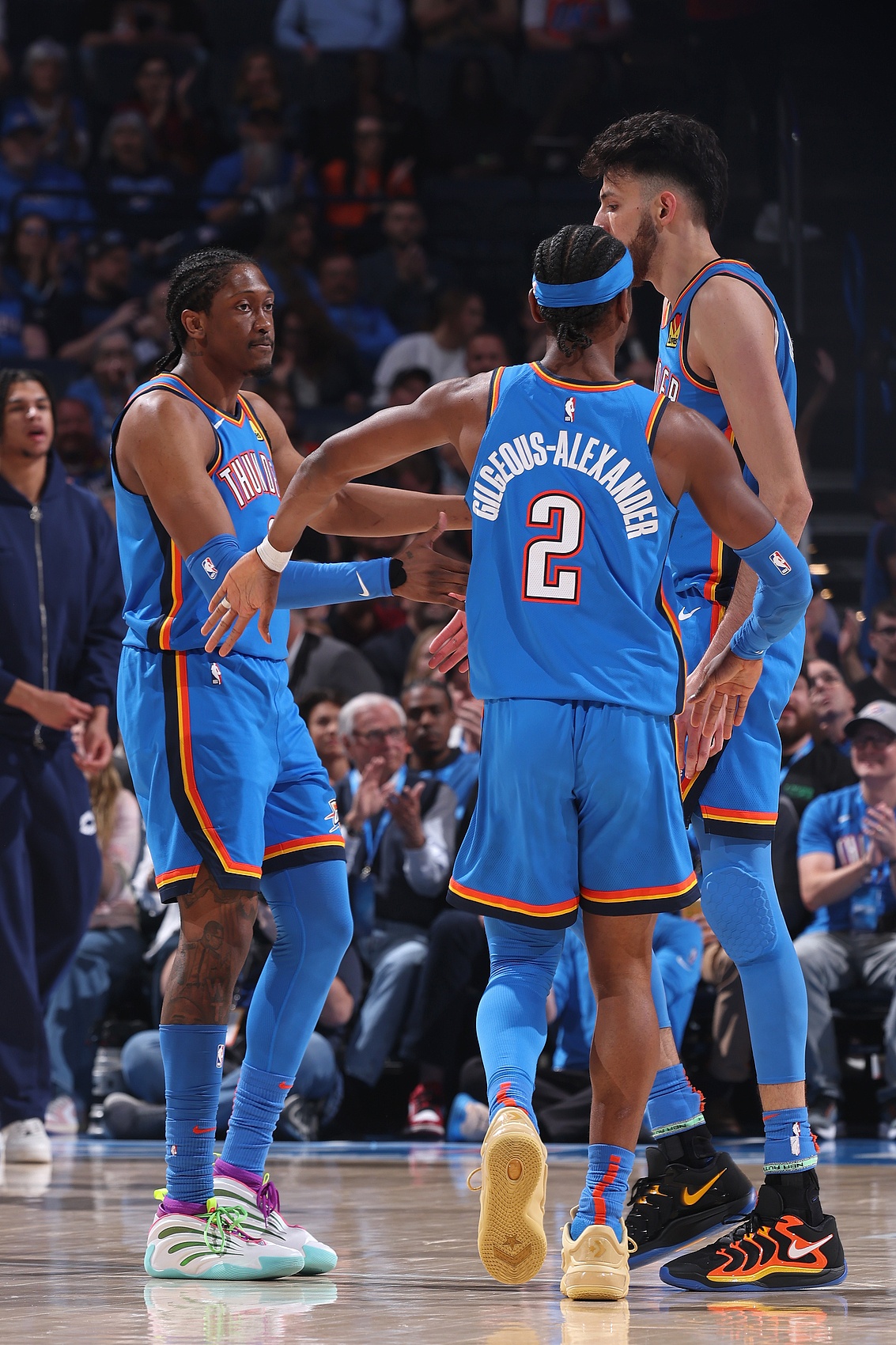 开云app-B/R展望西部新赛季胜场：雷霆62胜领跑 火箭52胜 洛杉矶两队各50胜