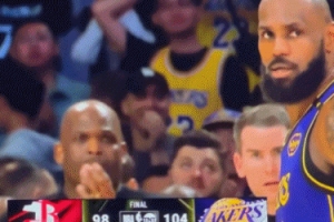 好久不见的老熟人前骑士湖人球员、詹姆斯老队友莫兹戈夫观战